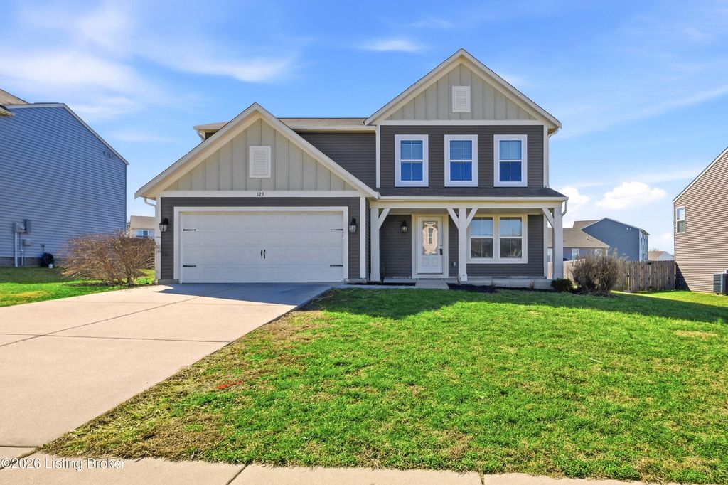 Photo of 123 Eagles Crest Ct, Mt Washington, KY 40047 (MLS # 1709993)