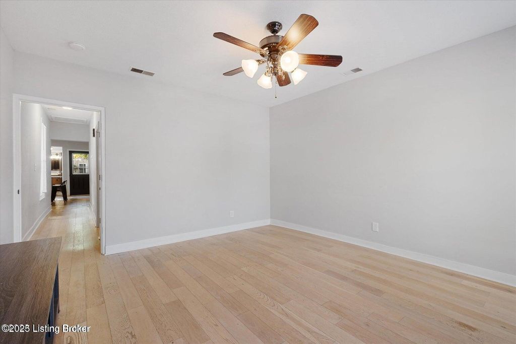 Photo of 614 Atwood St, Louisville, KY 40217 (MLS # 1704973)