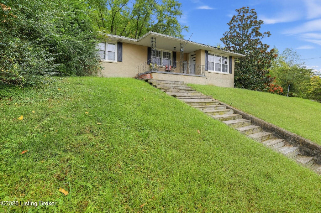 Photo of 149 S Main St, Brownsville, KY 42210 (MLS # 1732381)