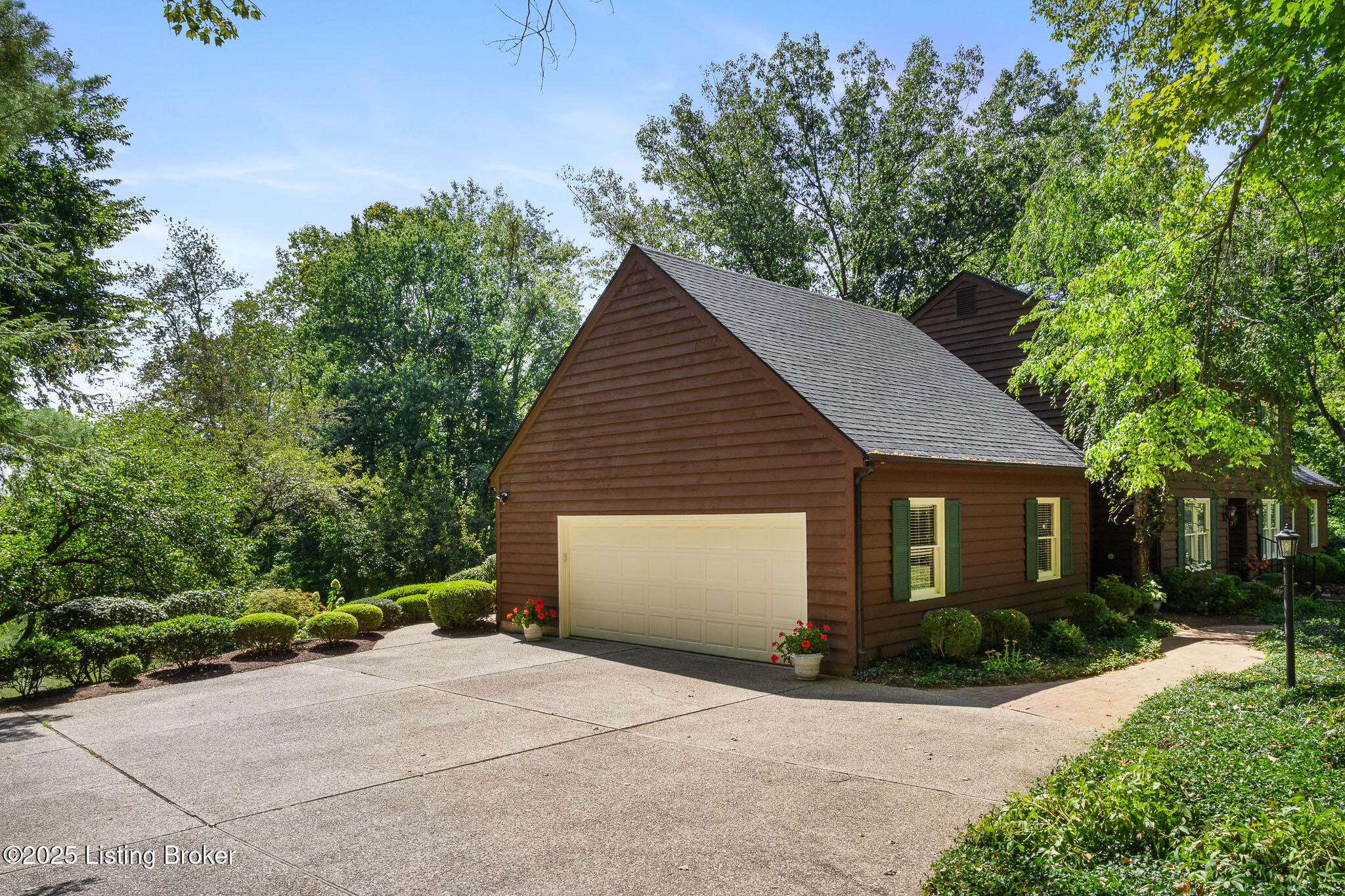 7106 Oak Terrace, Pewee Valley, Kentucky image 6