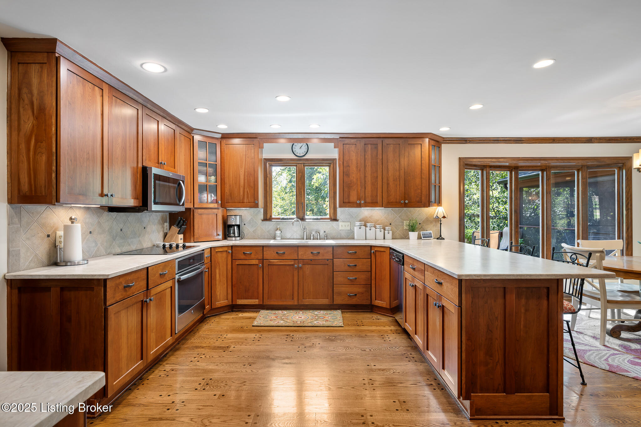 7106 Oak Terrace, Pewee Valley, Kentucky image 24