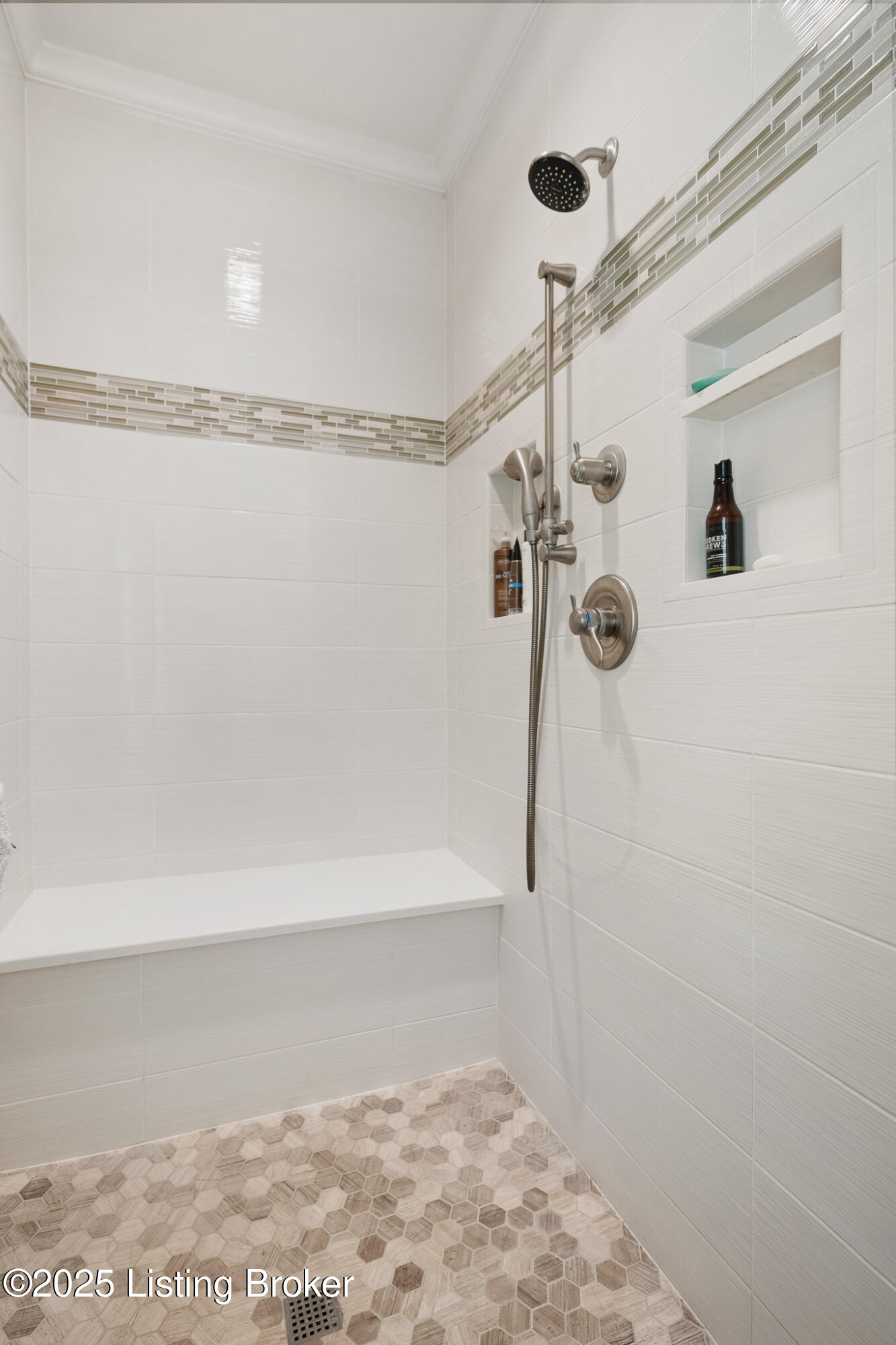 7106 Oak Terrace, Pewee Valley, Kentucky image 34