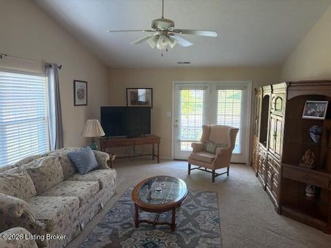 7607 Autumn Pointe Dr Louisville KY 40214