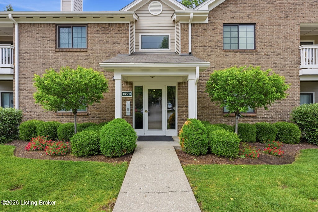 Photo of 10501 McMeekin Ln #208, Louisville, KY 40223 (MLS # 1721809)