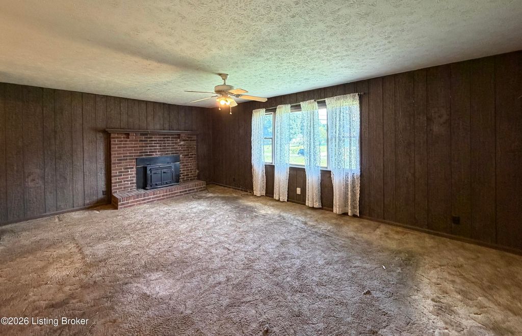 Photo of 1632 Boston Rd, Bardstown, KY 40004 (MLS # 1718784)