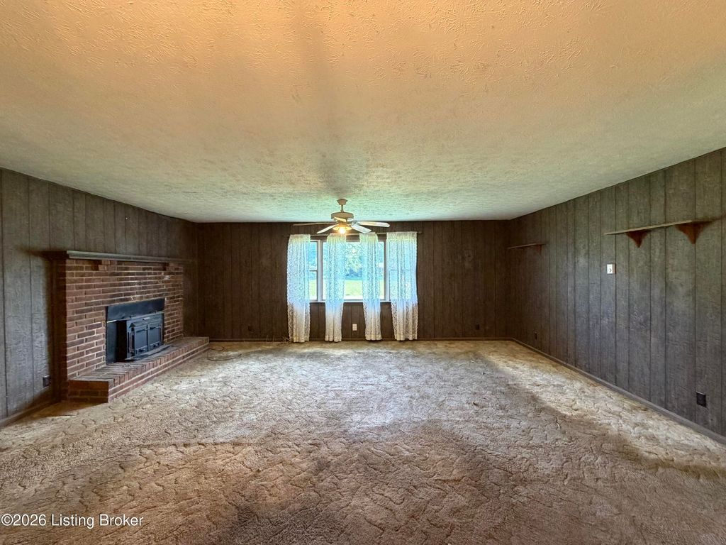 Photo of 1632 Boston Rd, Bardstown, KY 40004 (MLS # 1718784)