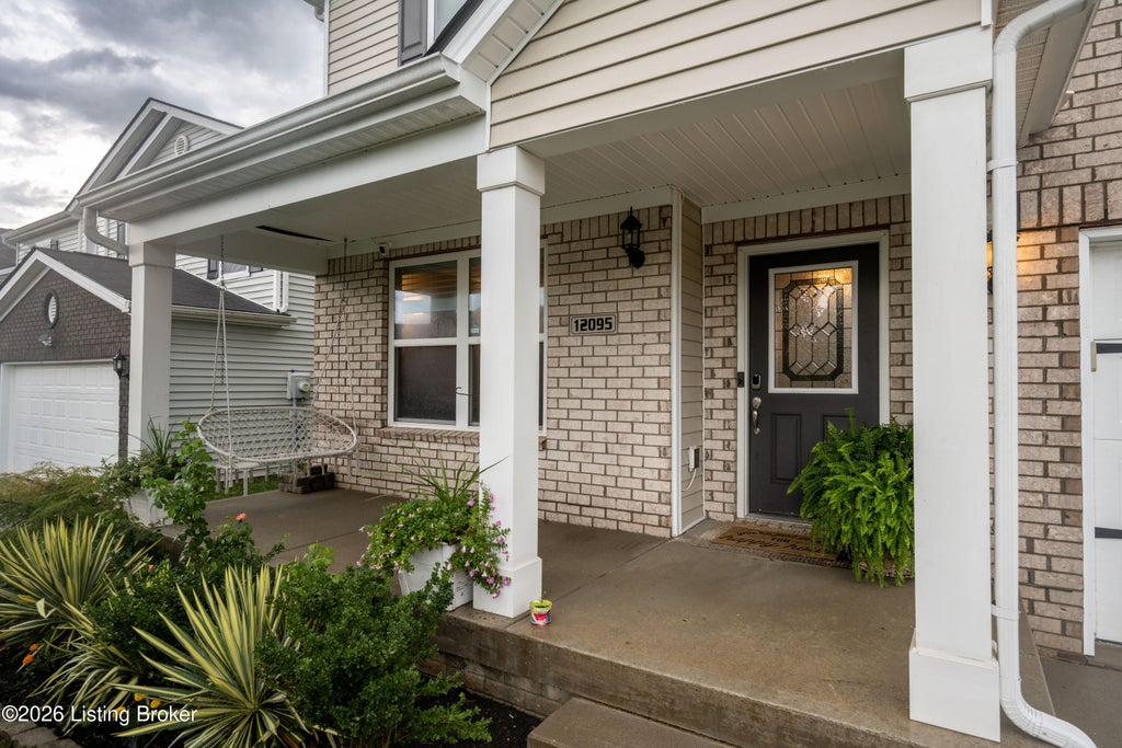 Photo of 12095 Parkview Trace Dr, Louisville, KY 40229 (MLS # 1724204)