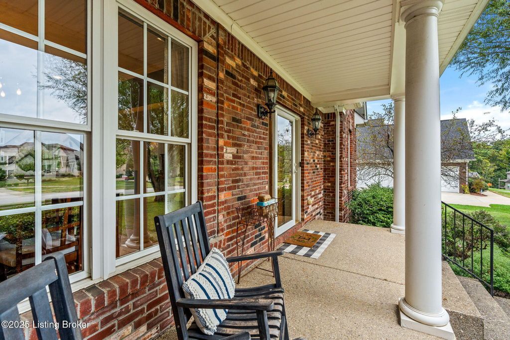 Photo of 3000 Heather Green Blvd, La Grange, KY 40031 (MLS # 1701151)