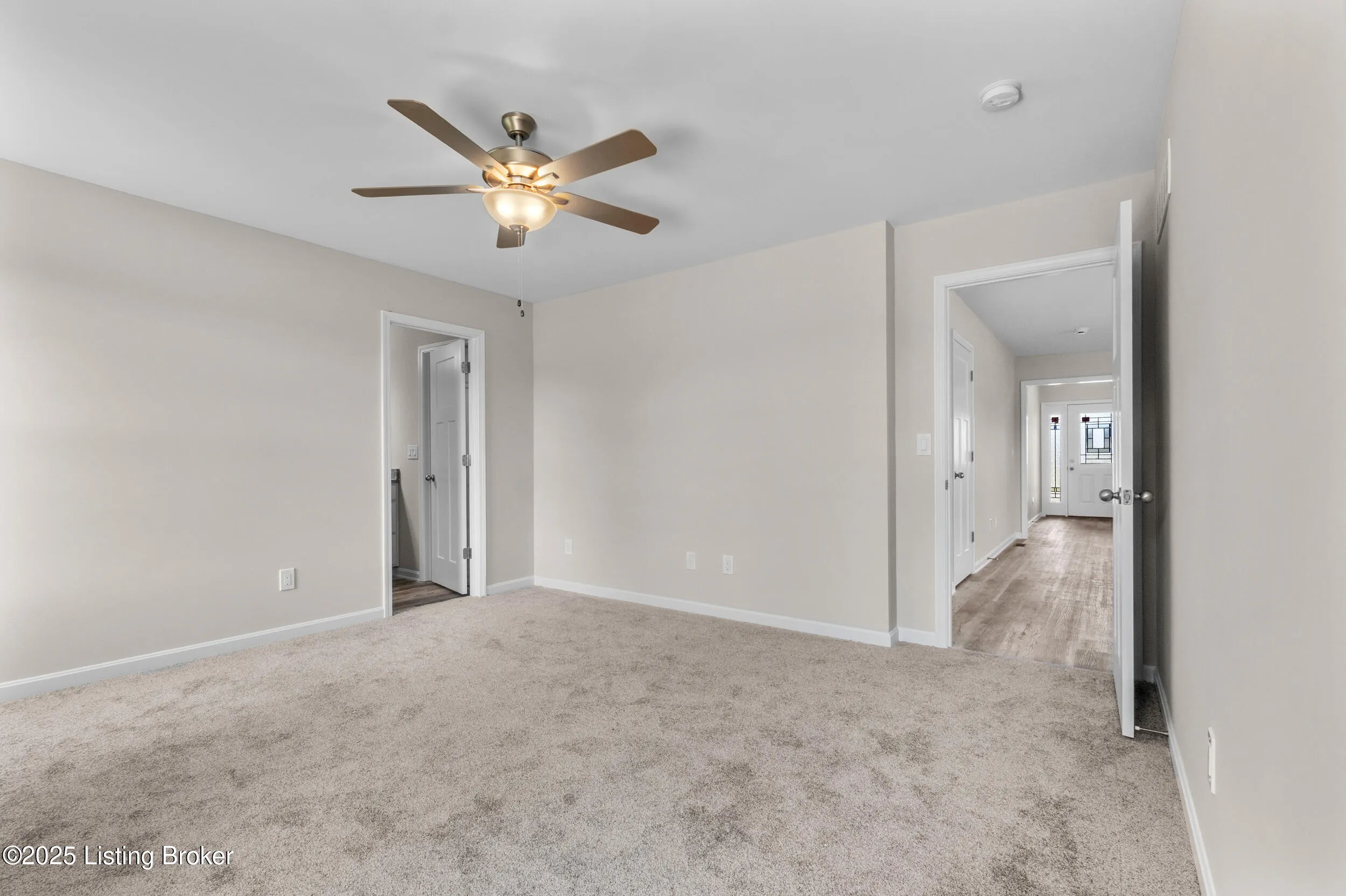 Louisville, Kentucky 40272, United States, 3 Bedrooms Bedrooms, ,3 BathroomsBathrooms,Residential,Active,206819