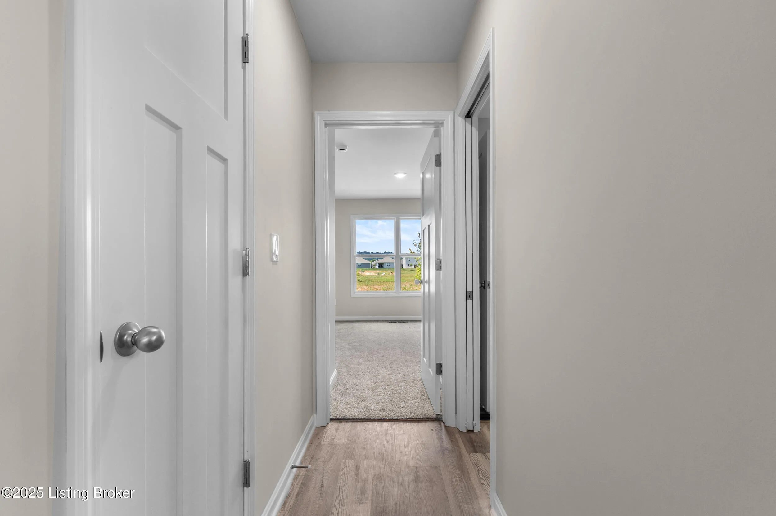 Louisville, Kentucky 40272, United States, 3 Bedrooms Bedrooms, ,3 BathroomsBathrooms,Residential,Active,206819