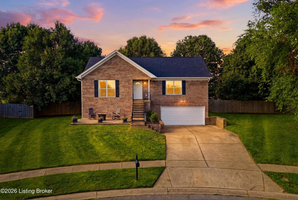 Photo of 68 Golden Rod Ct, Shelbyville, KY 40065 (MLS # 1722207)