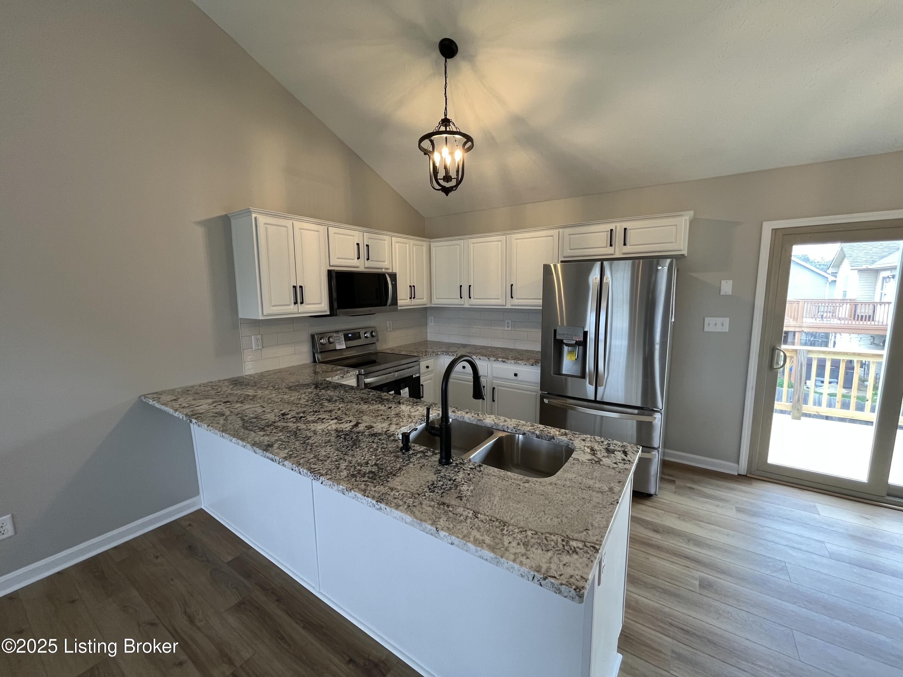 129 Savannah Dawn Ct, Mt Washington, Kentucky image 7