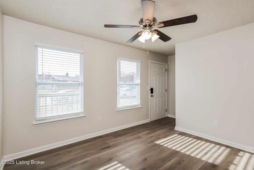 Photo of 3125 Greenwood Ave #1, Louisville, KY 40211 (MLS # 1705789)