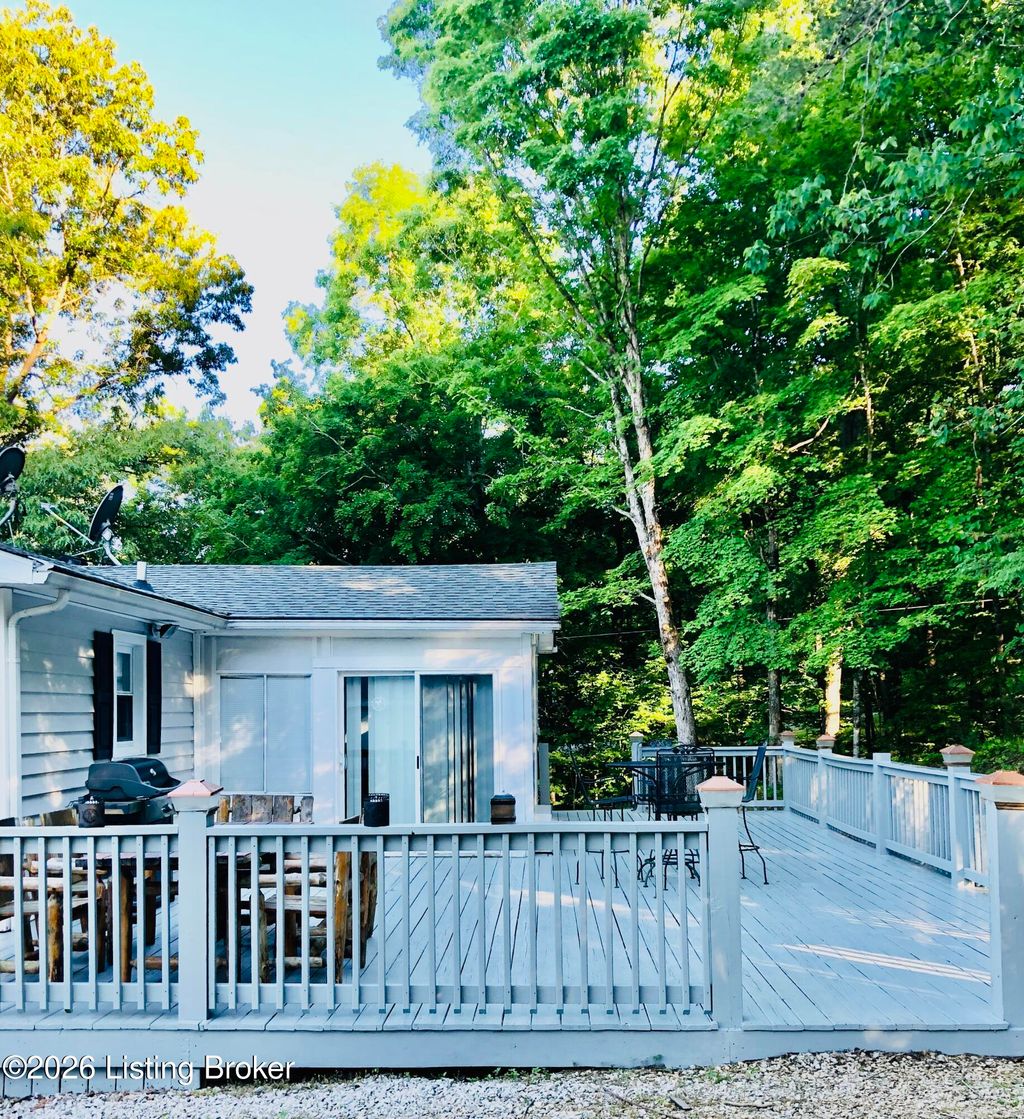 Photo of 1 Clarks Ln, Clarkson, KY 42726 (MLS # 1709051)