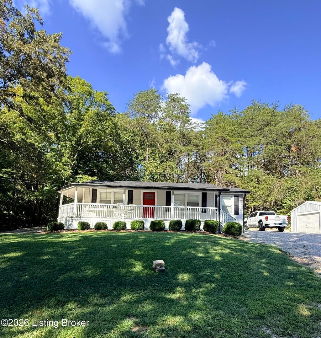 Photo of 1 Clarks Ln, Clarkson, KY 42726 (MLS # 1709051)