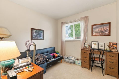 Tiny photo for 177 Springwood Dr, Louisville, KY 40229 (MLS # 1729719)