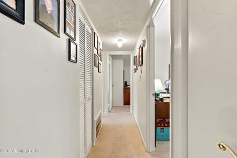 Tiny photo for 177 Springwood Dr, Louisville, KY 40229 (MLS # 1729719)