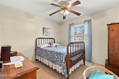 Tiny photo for 177 Springwood Dr, Louisville, KY 40229 (MLS # 1729719)