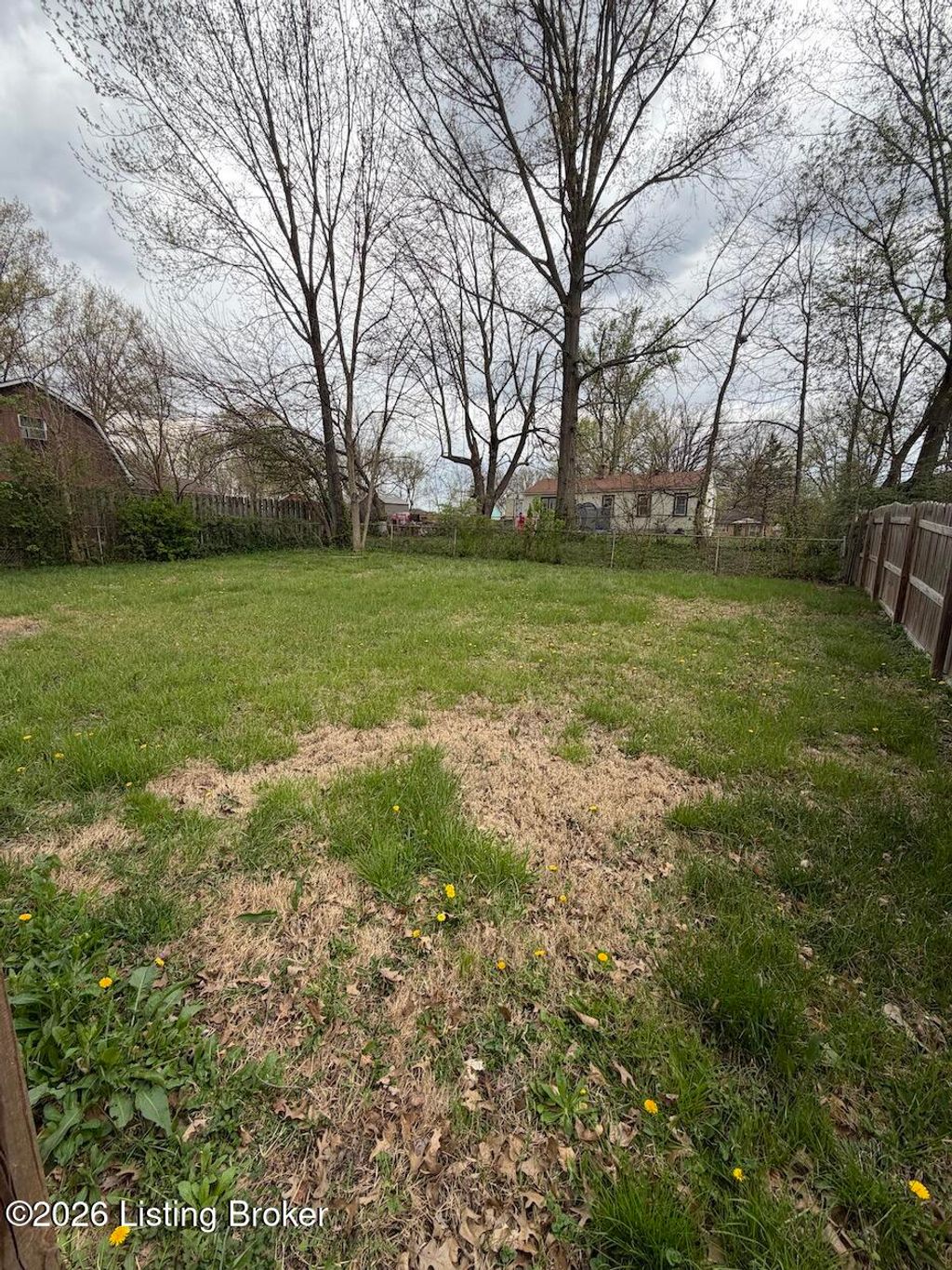 Photo of 6505 Cooper Chapel Rd, Louisville, KY 40229 (MLS # 1713135)