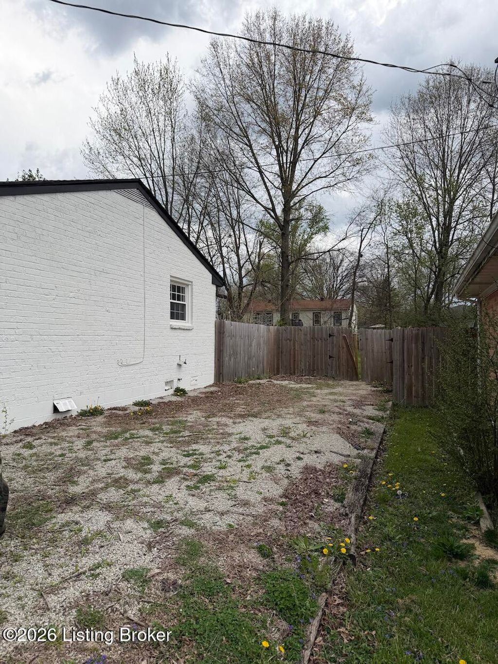 Photo of 6505 Cooper Chapel Rd, Louisville, KY 40229 (MLS # 1713135)