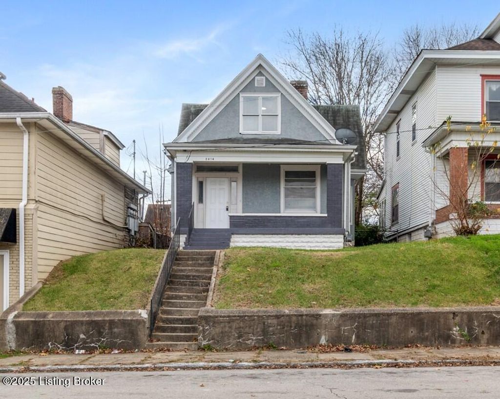 Photo of 2604 Hale Ave, Louisville, KY 40211 (MLS # 1704510)