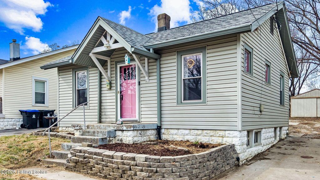 Photo of 1677 Cheak St, Louisville, KY 40213 (MLS # 1709973)