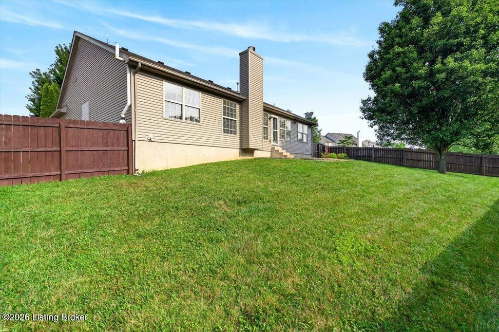 Photo of 10924 Symington Cir, Louisville, KY 40241 (MLS # 1723057)