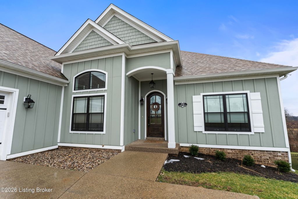 Photo of 3222 Catalpa Farms Dr, Louisville, KY 40023 (MLS # 1718813)