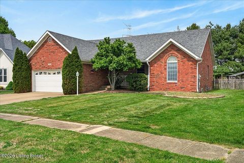 Photo of 5914 Trappers Ridge Cir, Louisville, KY 40216 (MLS # 1714591)