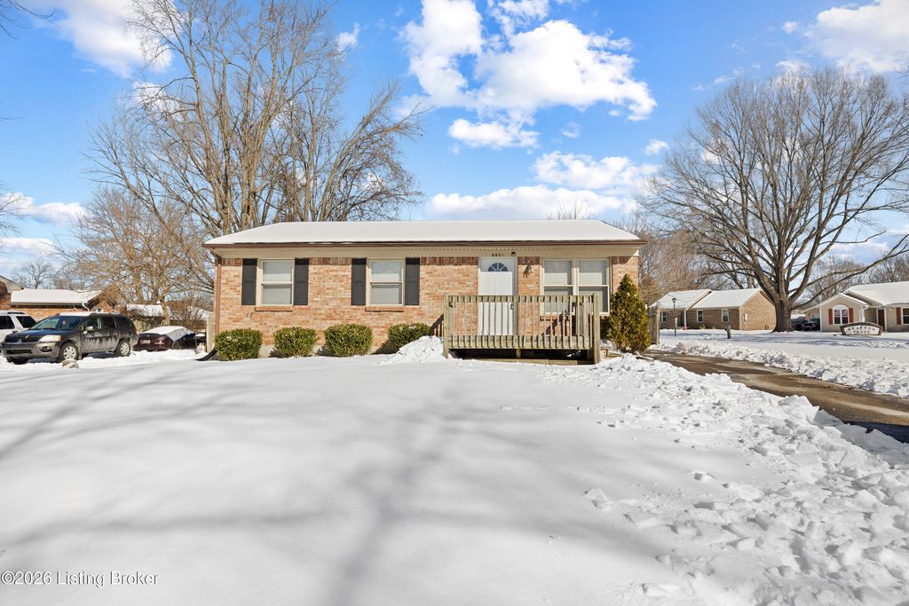 Photo of 4801 Haney Way, Louisville, KY 40272 (MLS # 1708055)