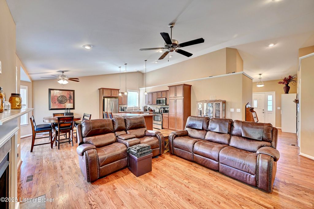 Photo of 1187 Monroe Drive Dr, Hebron, KY 41048 (MLS # 1705225)