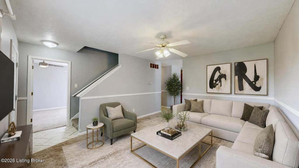 Photo of 6815 Currington Cir, Louisville, KY 40258 (MLS # 1725433)