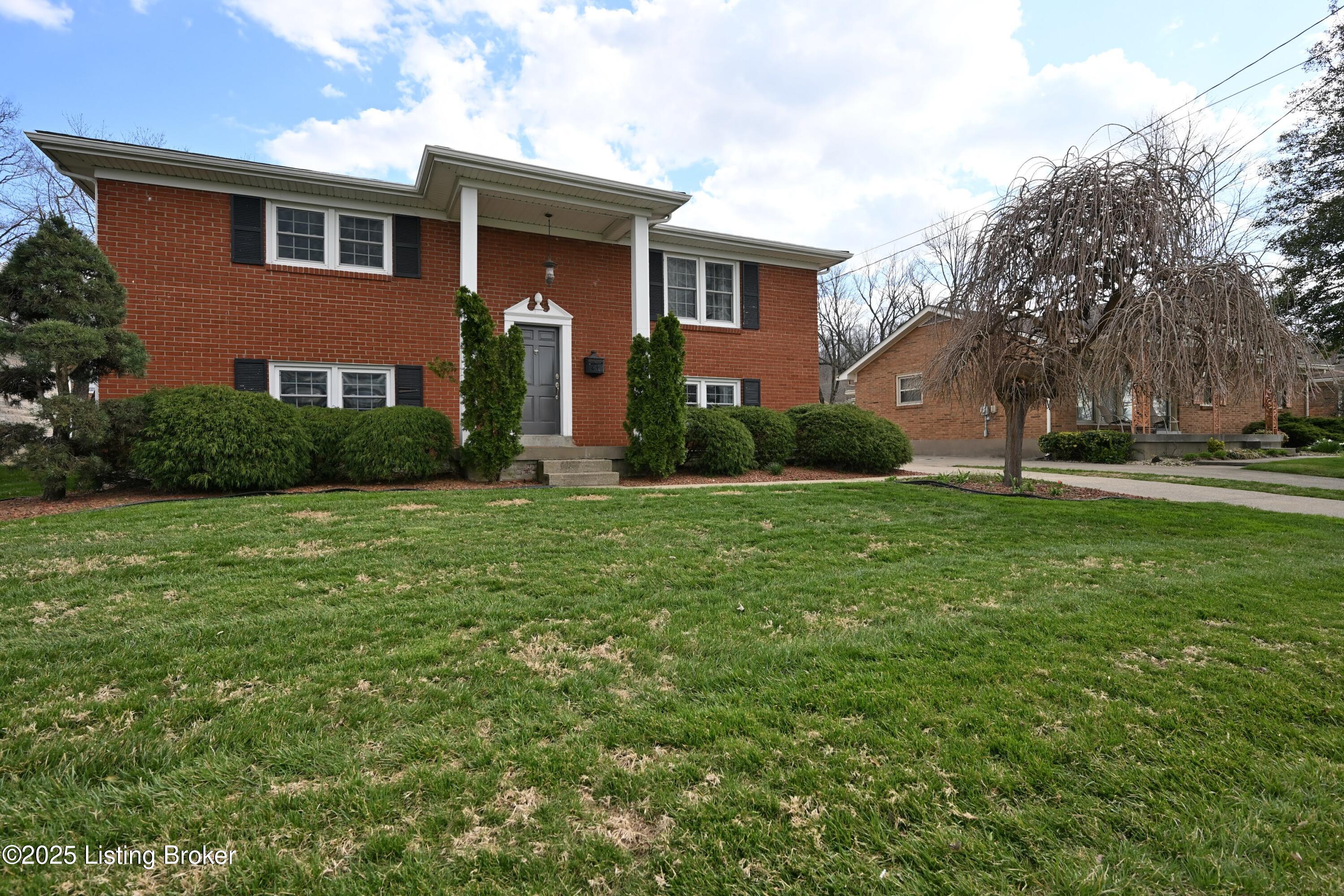 7514 Pimlico Dr, Louisville, Pennsylvania image 4