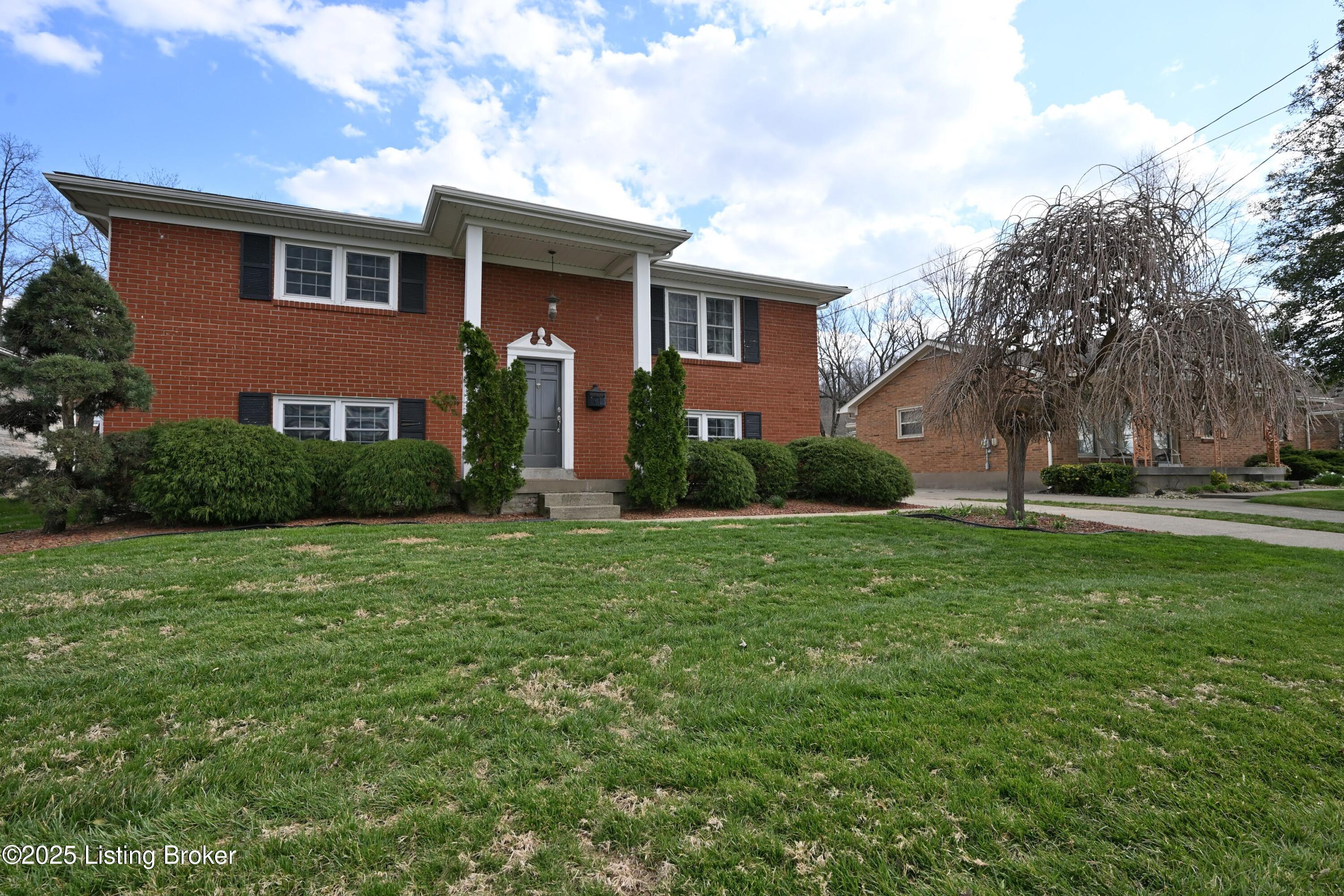 7514 Pimlico Dr, Louisville, Pennsylvania image 7