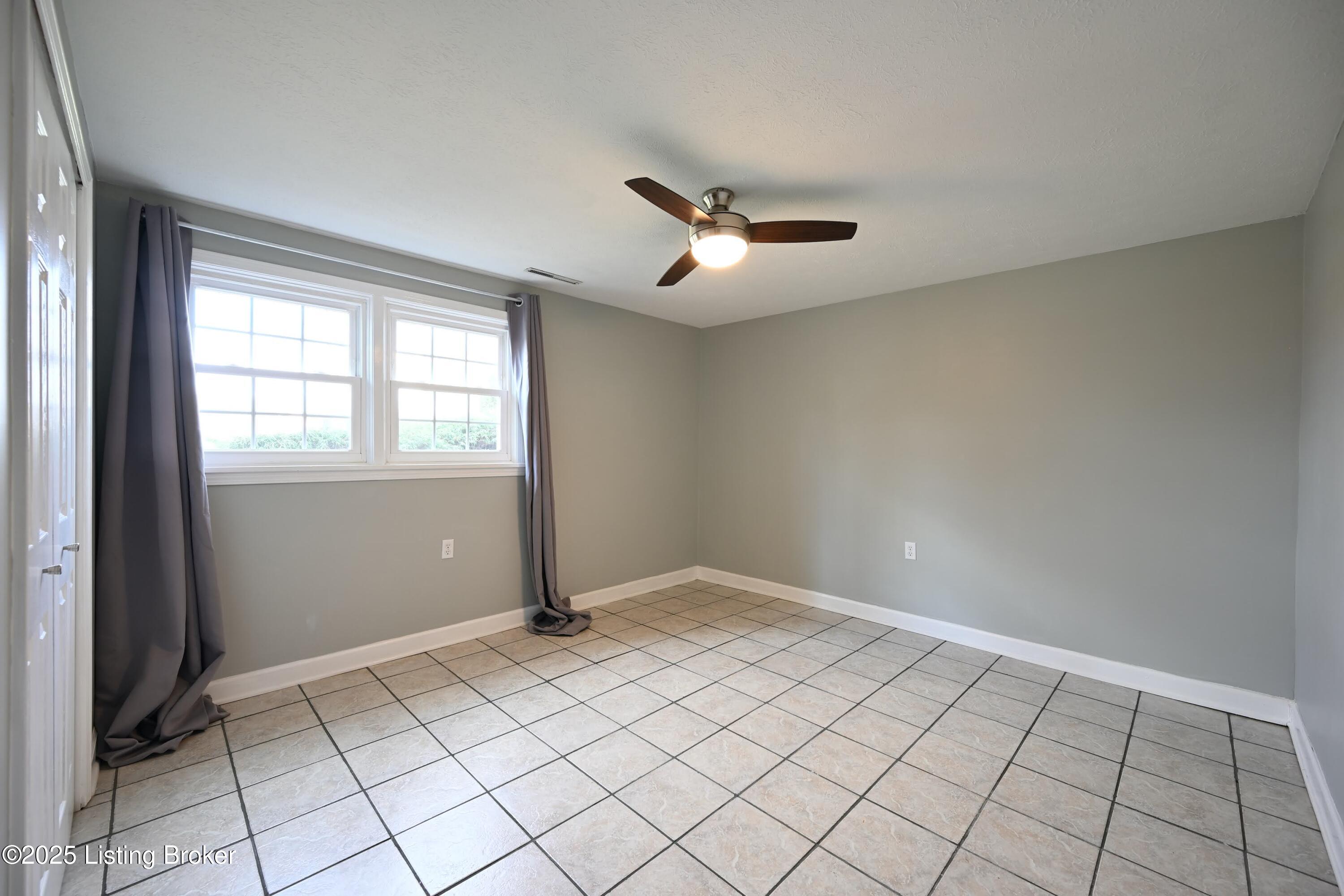 7514 Pimlico Dr, Louisville, Pennsylvania image 43