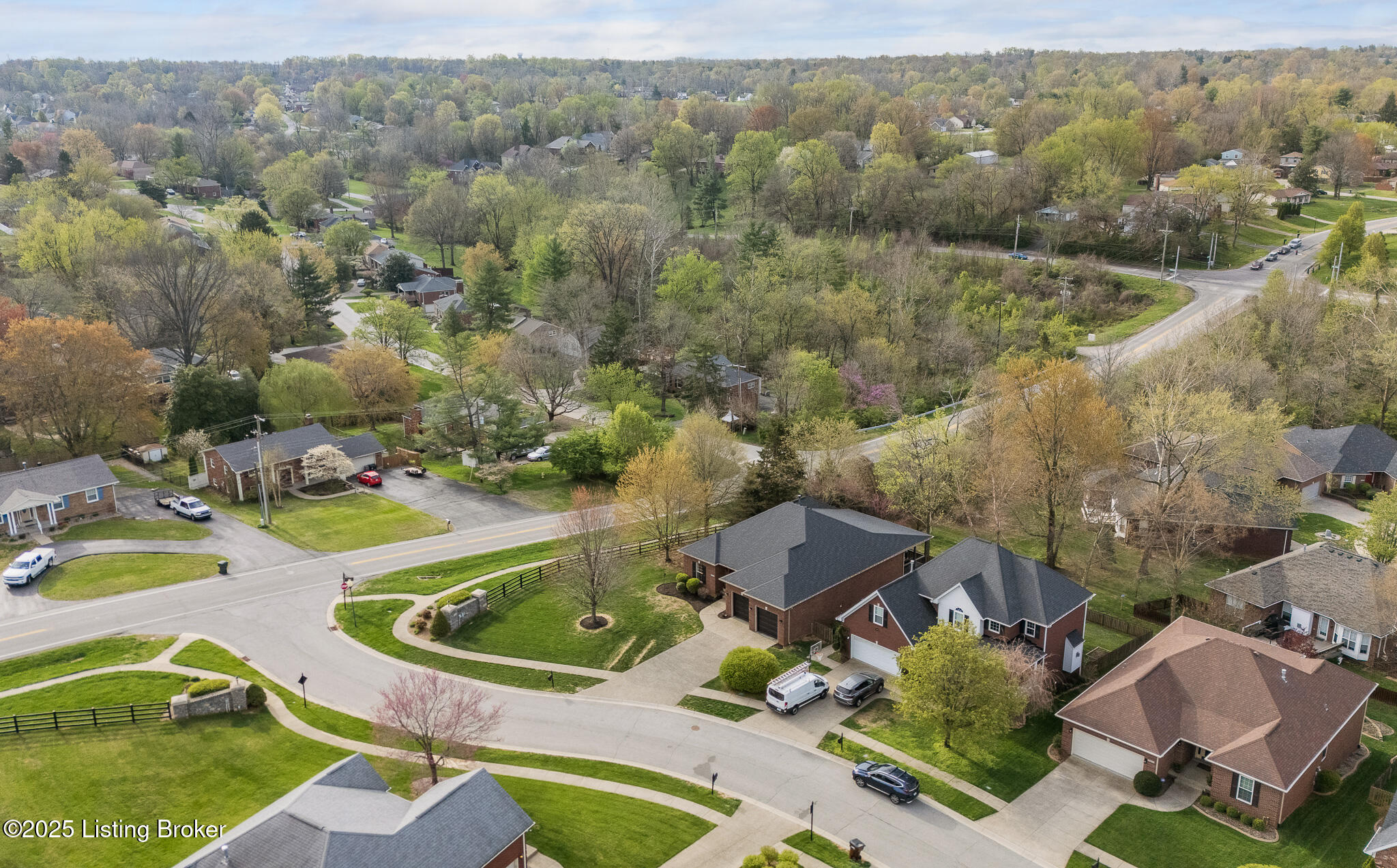 8808 Brook Willow Dr, Louisville, Kentucky image 47