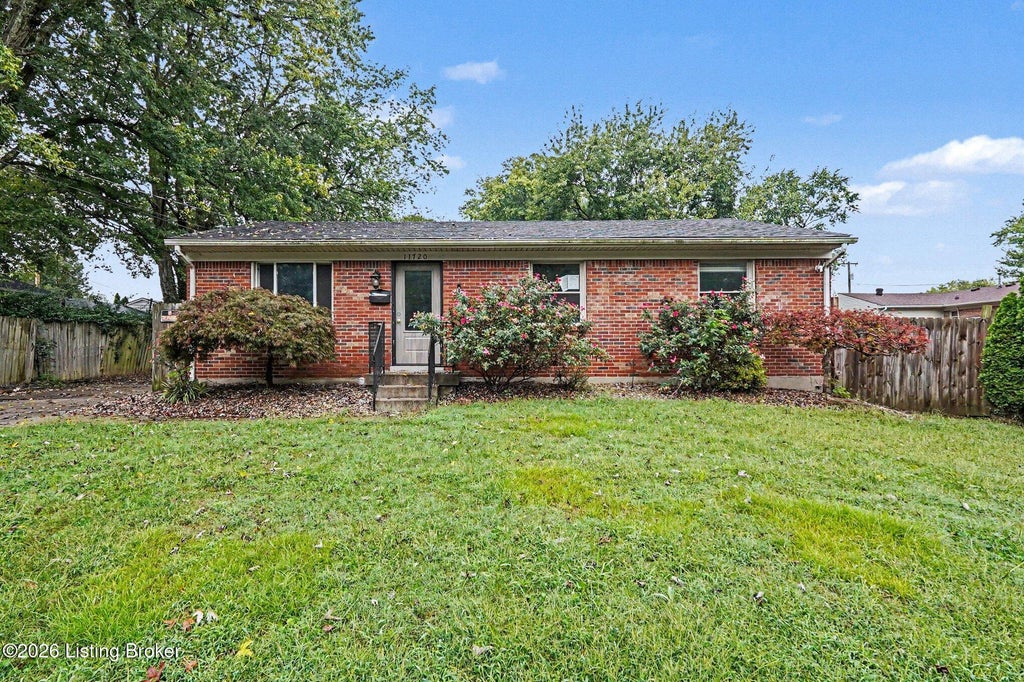 Photo of 11720 Pond Creek Dr, Louisville, KY 40272 (MLS # 1728986)