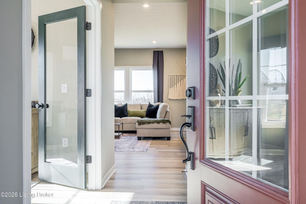 Photo of 11206 Kaufman Farm Dr, Louisville, KY 40291 (MLS # 1709713)