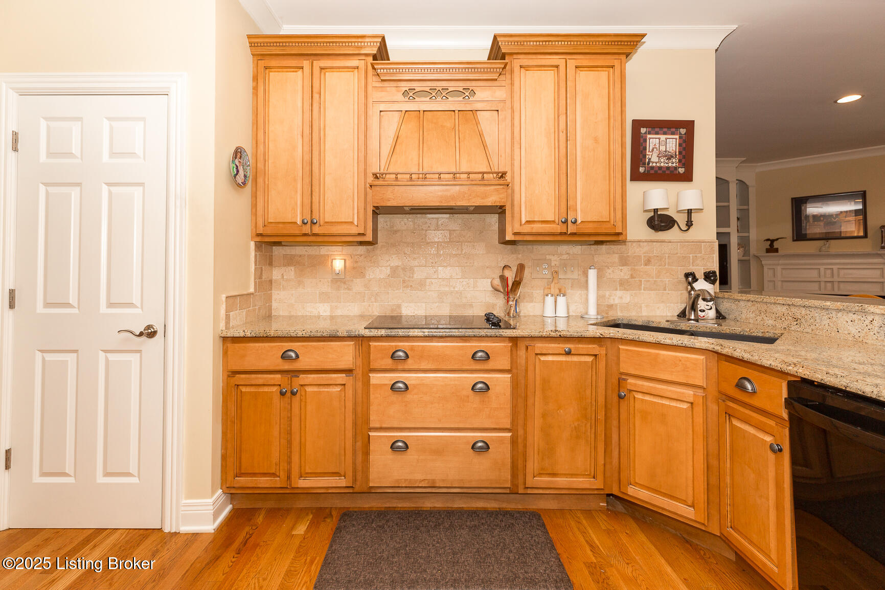 16516 Briston Avon Ln, Louisville, Kentucky image 20