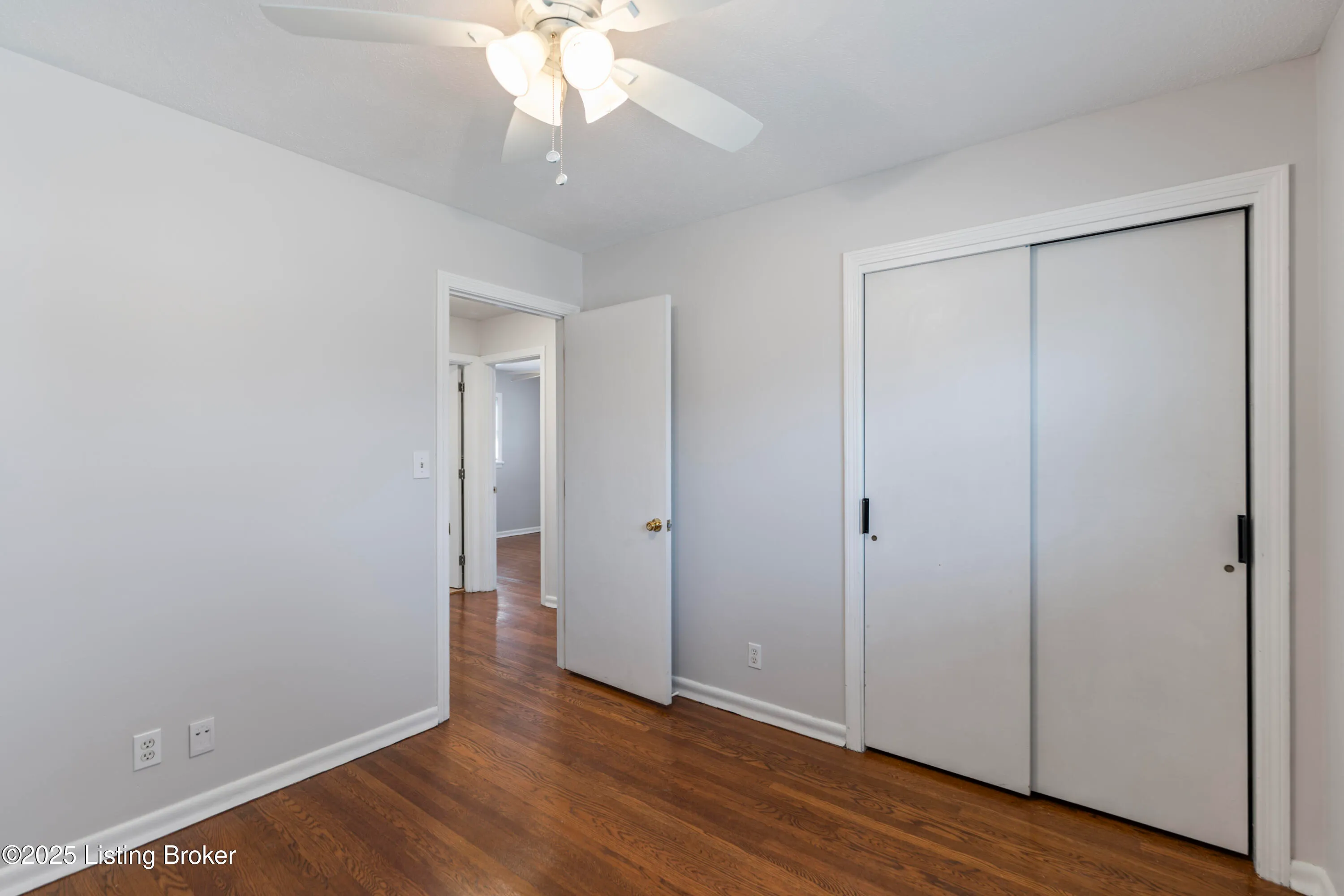 Louisville, Kentucky 40217, United States, 4 Bedrooms Bedrooms, ,2 BathroomsBathrooms,Residential,Active,21088