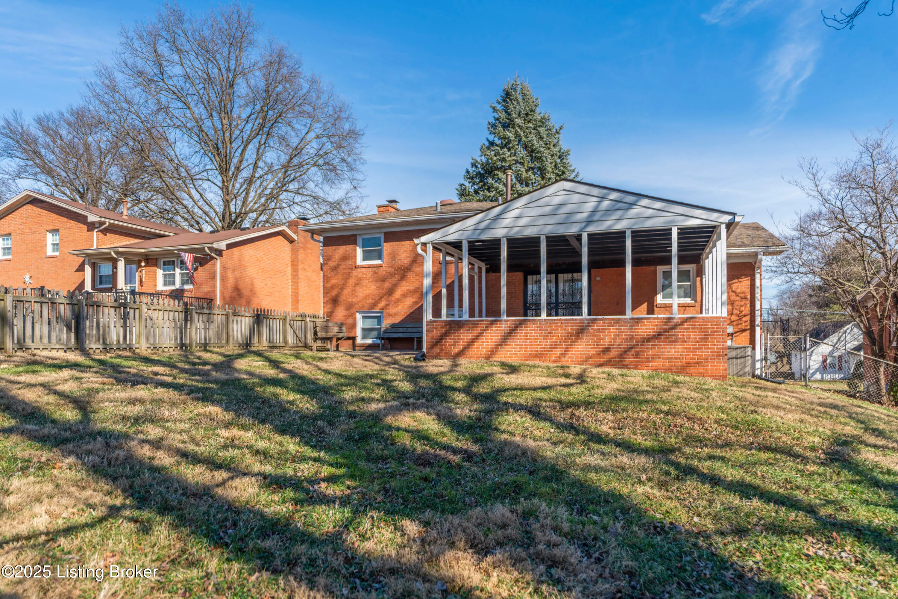 Louisville, Kentucky 40217, United States, 4 Bedrooms Bedrooms, ,2 BathroomsBathrooms,Residential,Active,21088