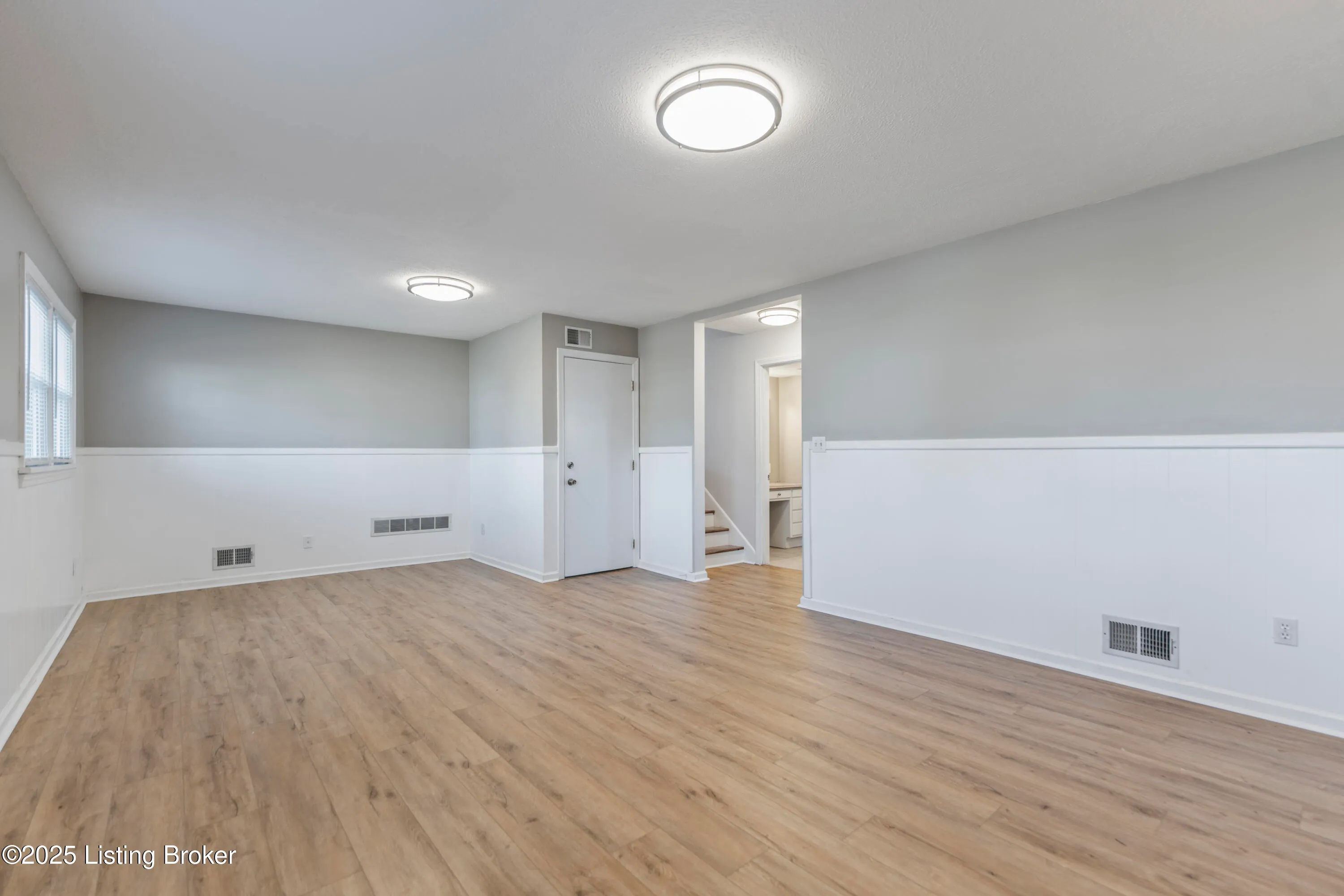 Louisville, Kentucky 40217, United States, 4 Bedrooms Bedrooms, ,2 BathroomsBathrooms,Residential,Active,21088