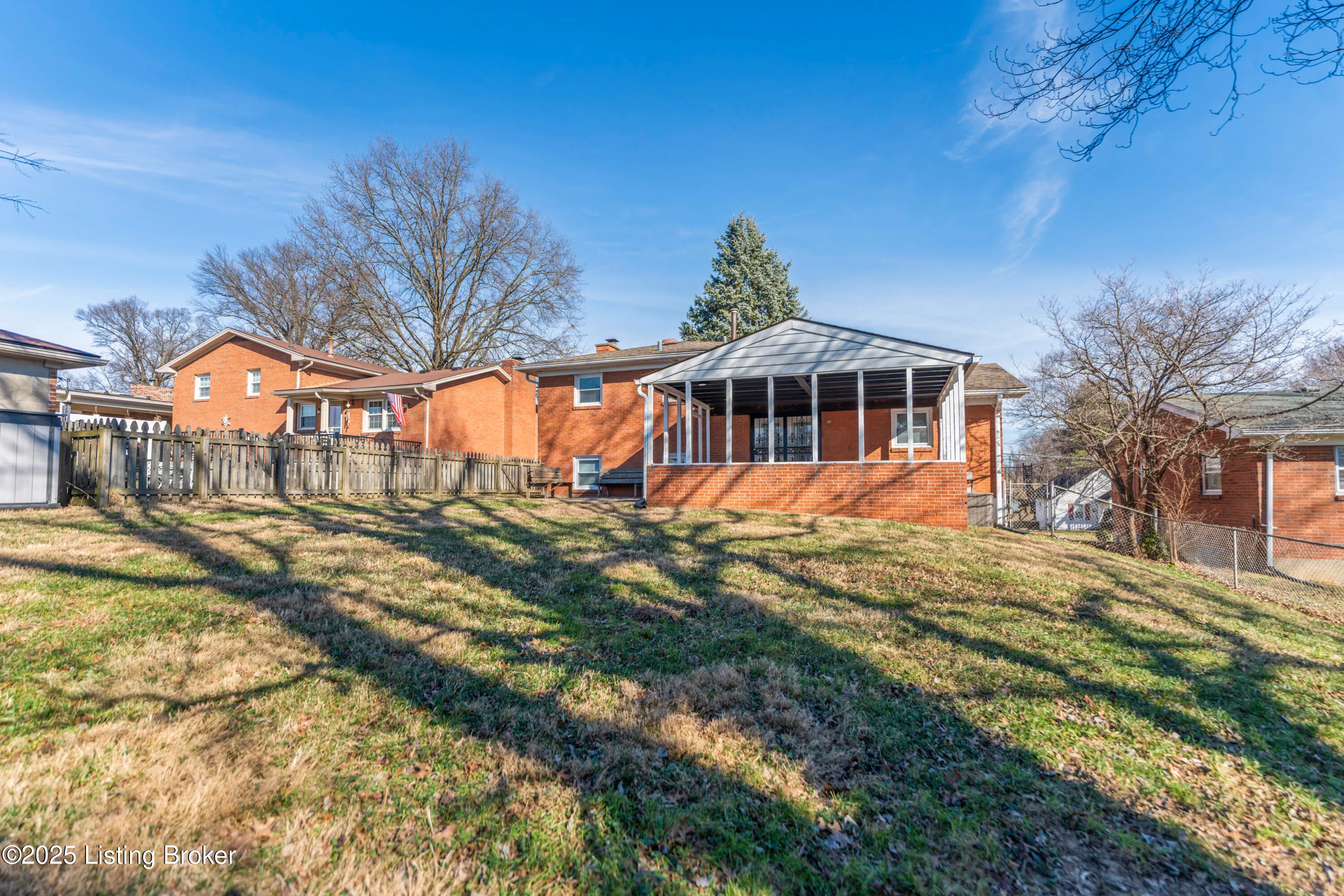 Louisville, Kentucky 40217, United States, 4 Bedrooms Bedrooms, ,2 BathroomsBathrooms,Residential,Active,21088