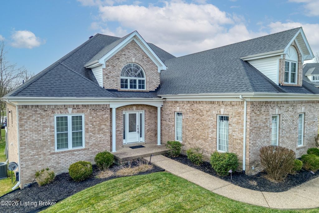 Photo of 12706 Razor Branch Ct, Louisville, KY 40299 (MLS # 1705797)