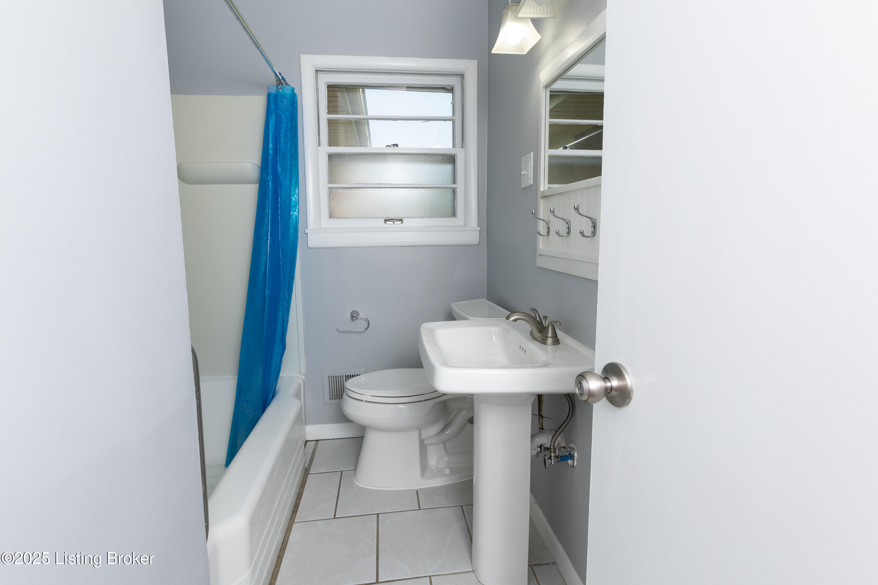 3715 Stanton Blvd, Louisville, Kentucky image 9
