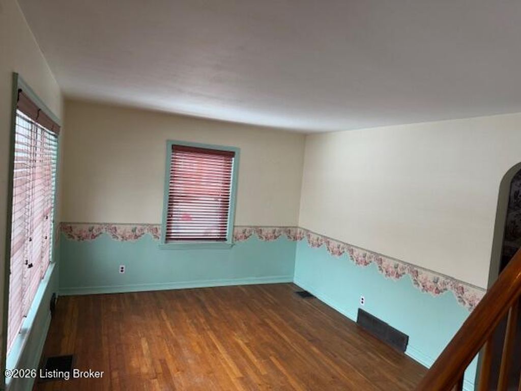 Photo of 4617 Kiefer Rd, Louisville, KY 40216 (MLS # 1708241)