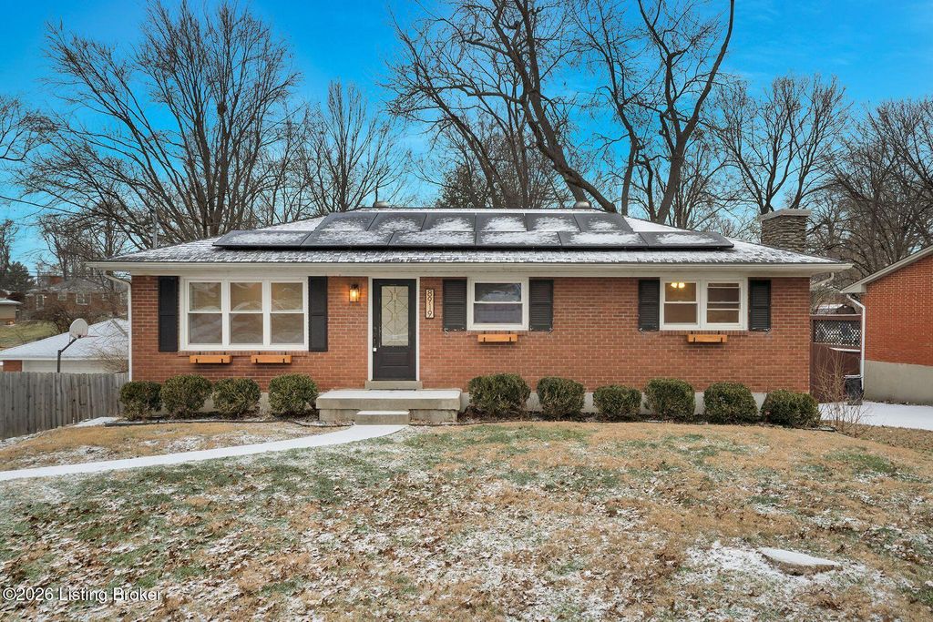Photo of 8919 Michael Edward Dr, Louisville, KY 40291 (MLS # 1707900)