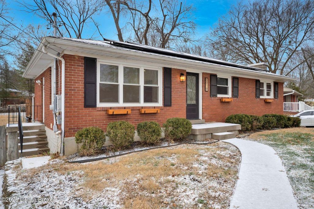 Photo of 8919 Michael Edward Dr, Louisville, KY 40291 (MLS # 1707900)