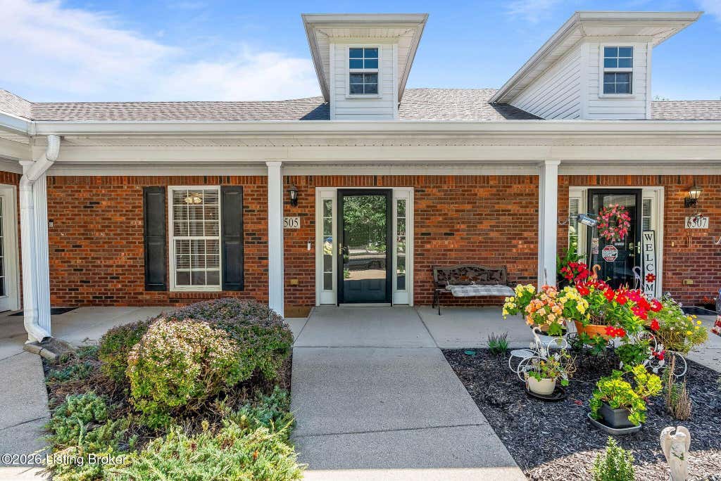 Photo of 6505 Renate Rd, Louisville, KY 40291 (MLS # 1724678)