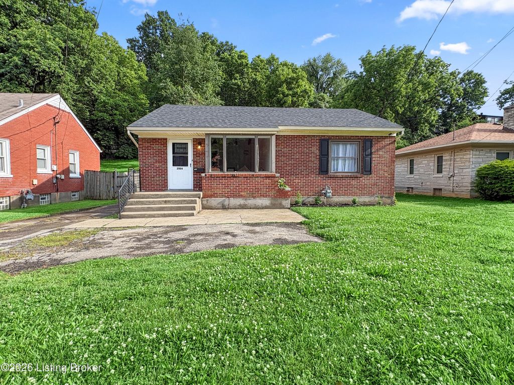 Photo of 2504 Brownsboro Rd, Louisville, KY 40206 (MLS # 1718885)